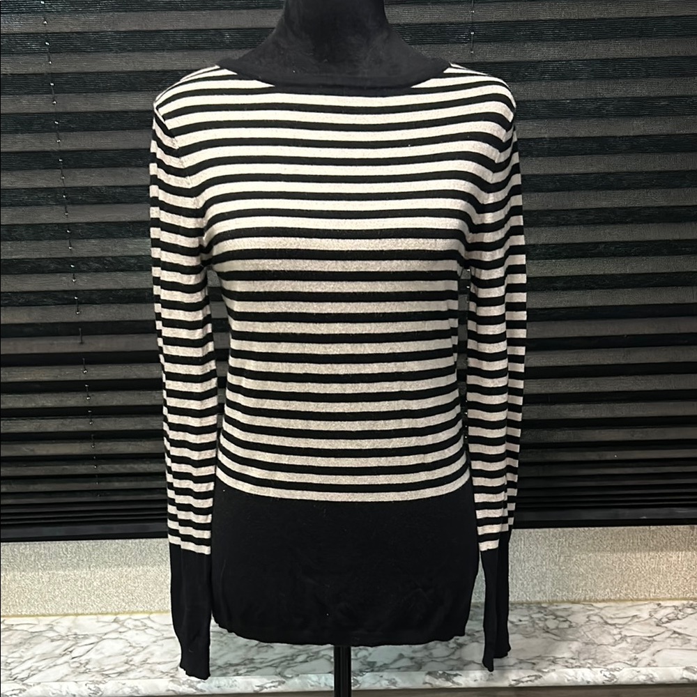Tart Women’s Black &‎ Cream Striped Cashmere Blend Round Neck Sweater Medium NWT